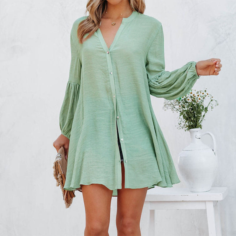 Einfarbiges T-Shirt mit Knöpfen