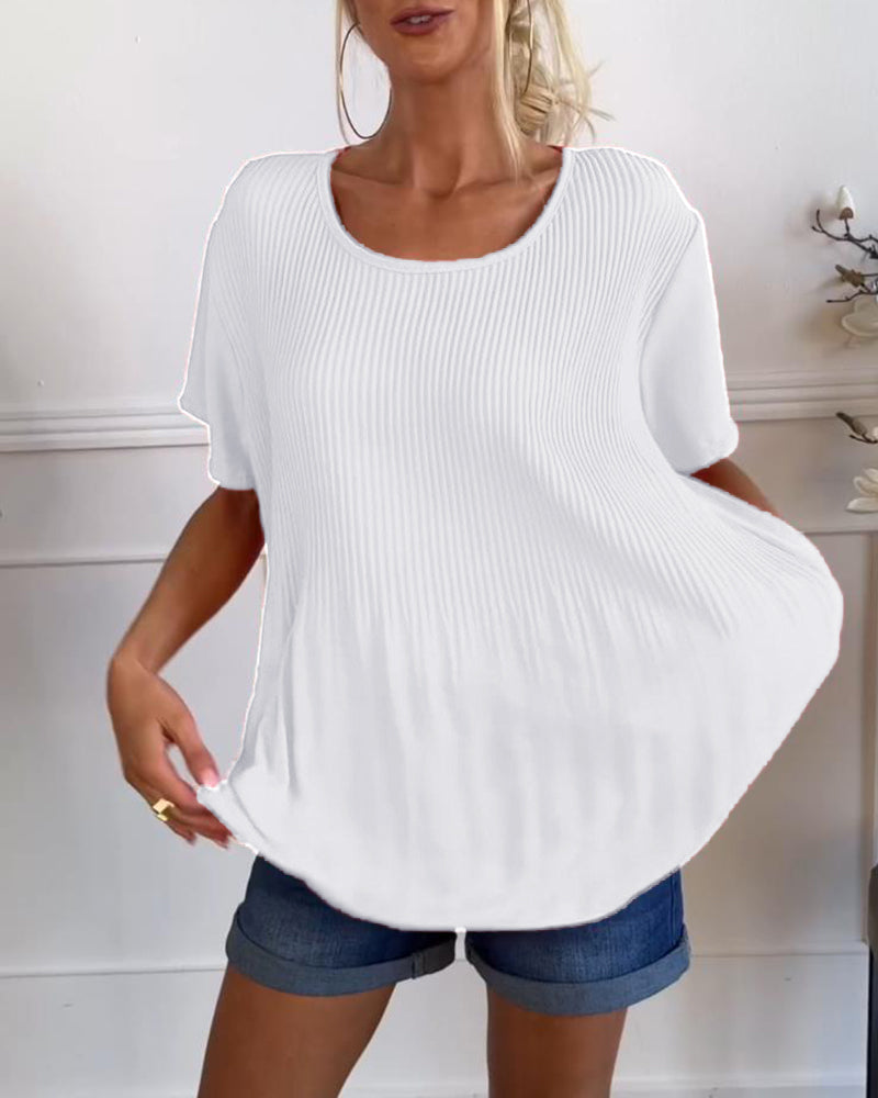 Schlichte, plissierte Bluse mit Rundhalsausschnitt