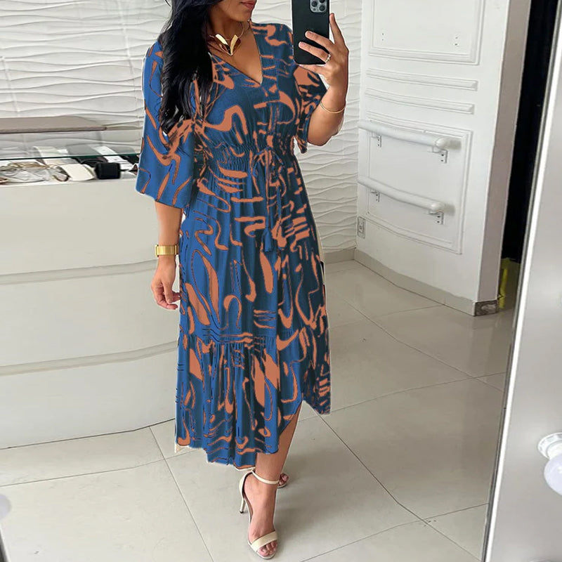 Kleid mit V-Ausschnitt und Tintendruck