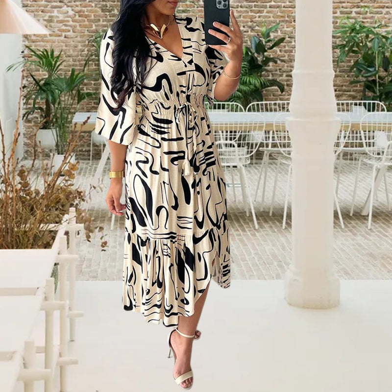 Kleid mit V-Ausschnitt und Tintendruck
