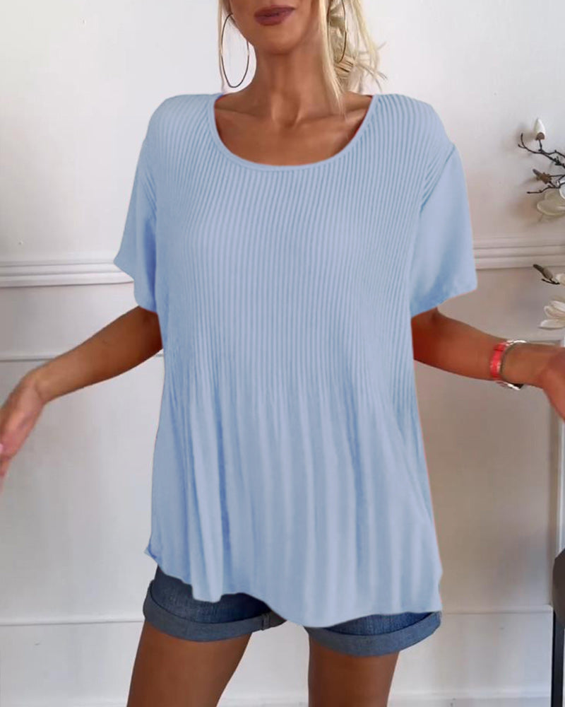 Schlichte, plissierte Bluse mit Rundhalsausschnitt