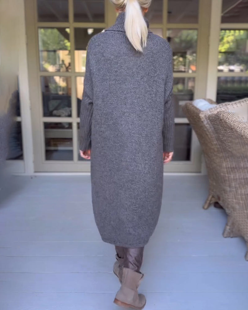 Pullover mit hohem Hals und lang