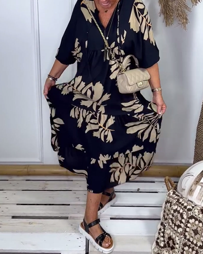 Lässiges Kleid mit kontrastierendem Blätter-Print