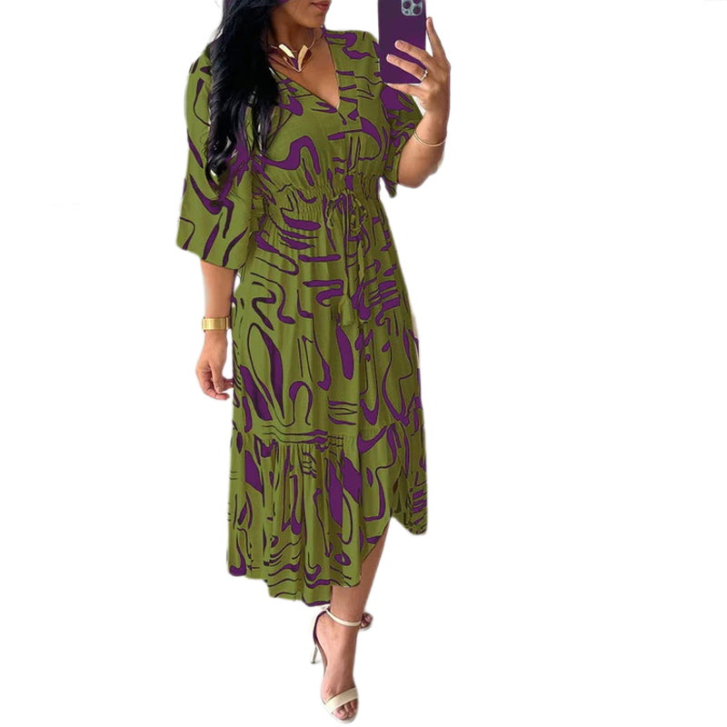 Kleid mit V-Ausschnitt und Tintendruck