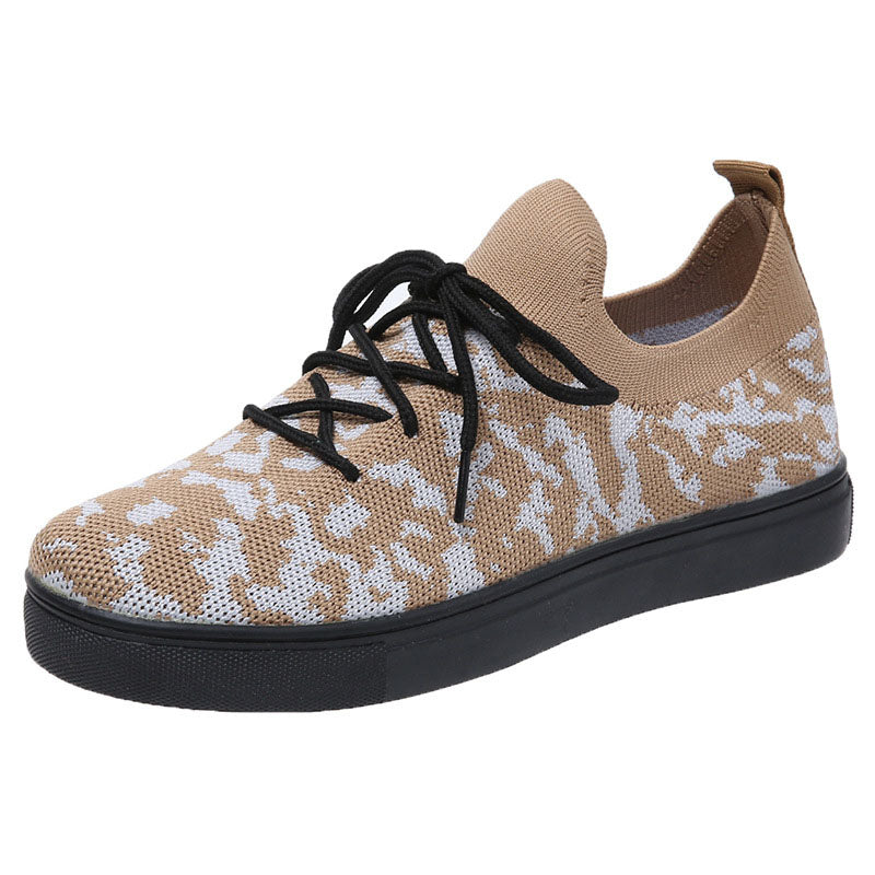Modische atmungsaktive Turnschuhe