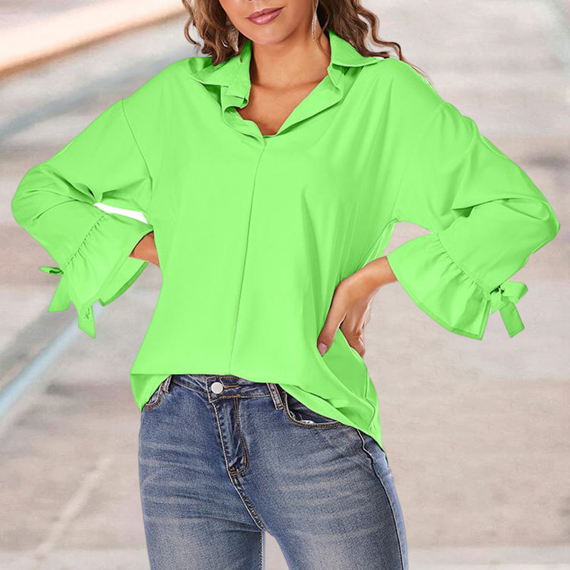 Lockere Bluse mit ausgestellten Ärmeln