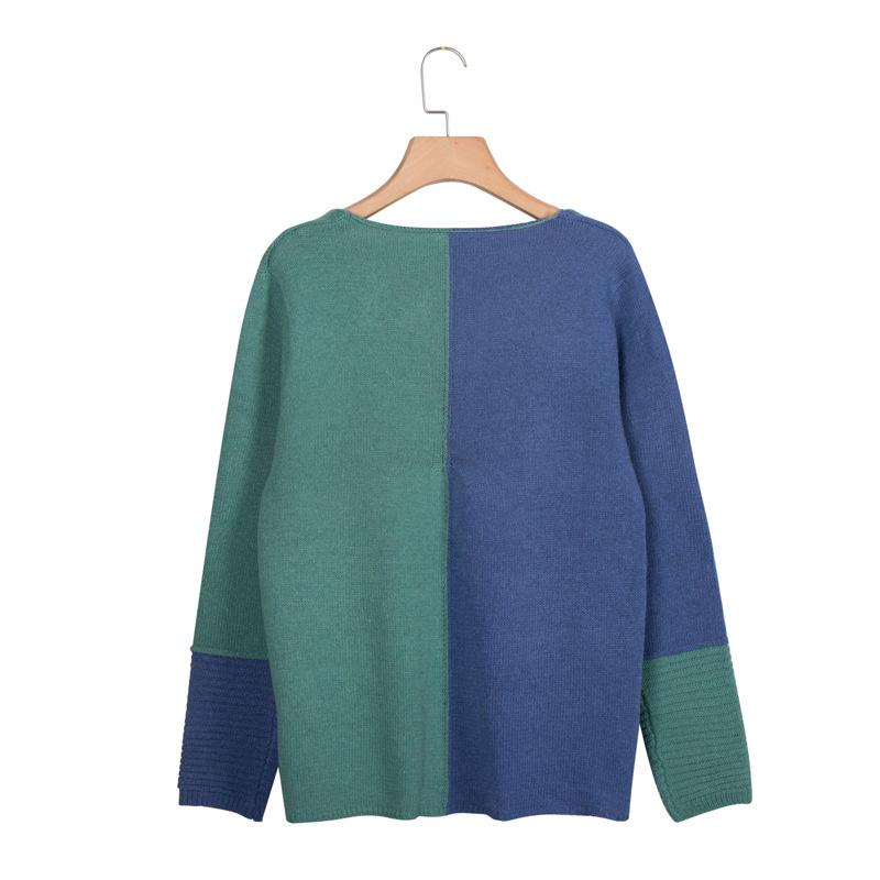 Kontrastfarbener Strickpullover