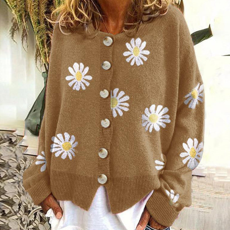 Süße Strickjacke mit Gänseblümchen