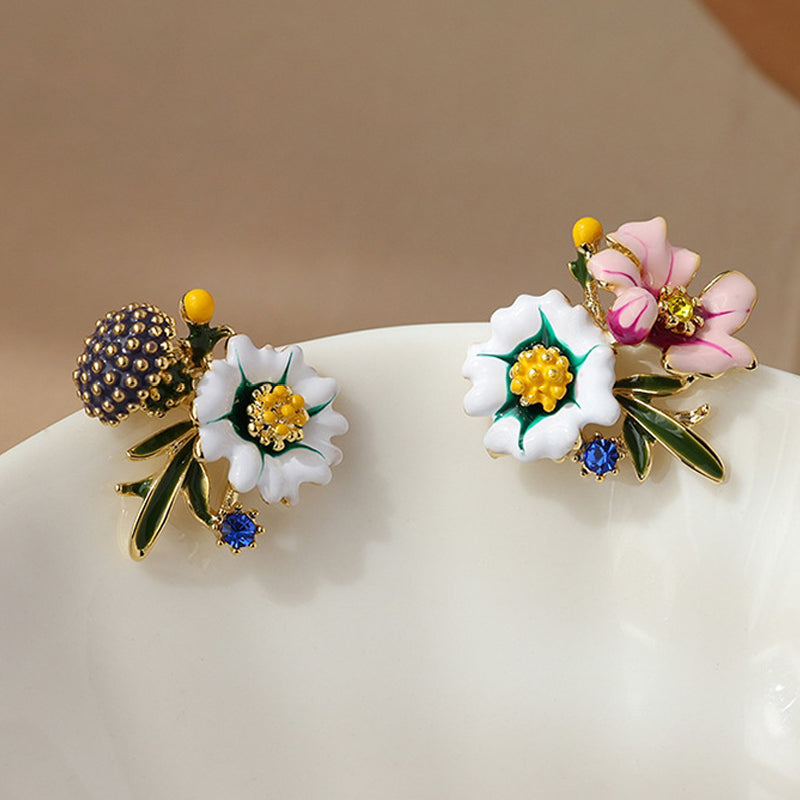 ✨Gänseblümchen-Blume asymmetrische Ohrringe