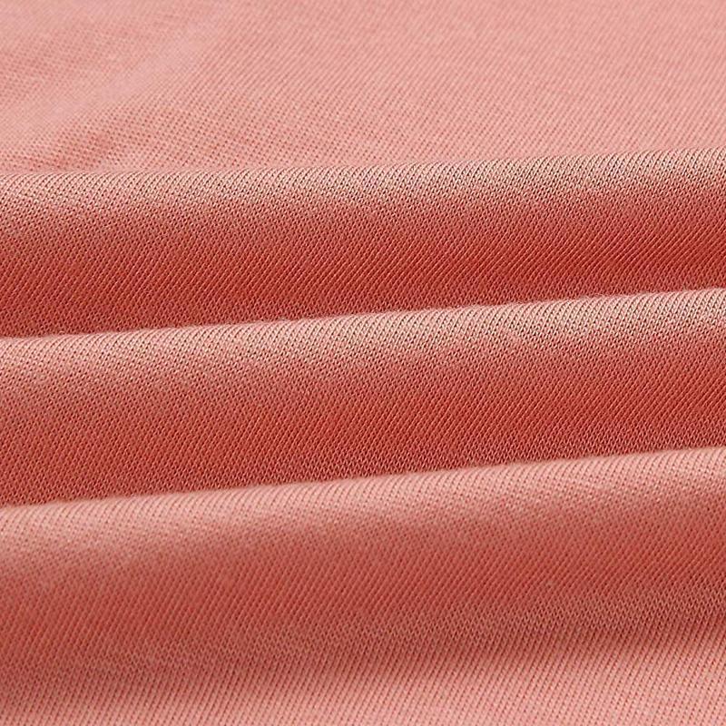 Schulterfreies Kleid mit V-Ausschnitt
