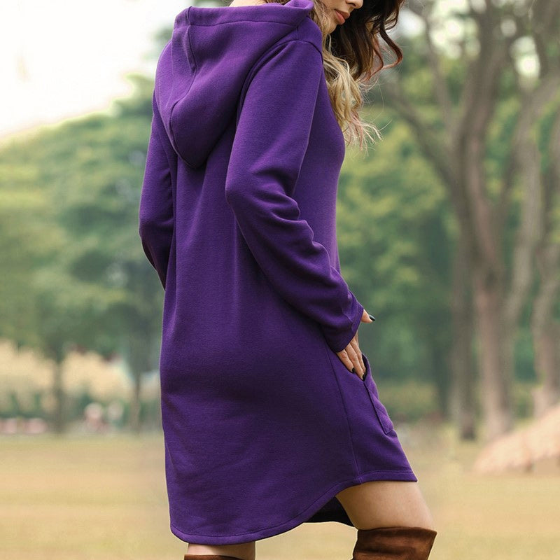 Einfarbiges langärmliges Hoody-Kleid mit Tasche