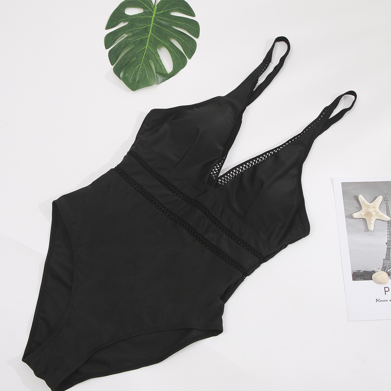 Sommerlicher Strandbikini mit V-Ausschnitt