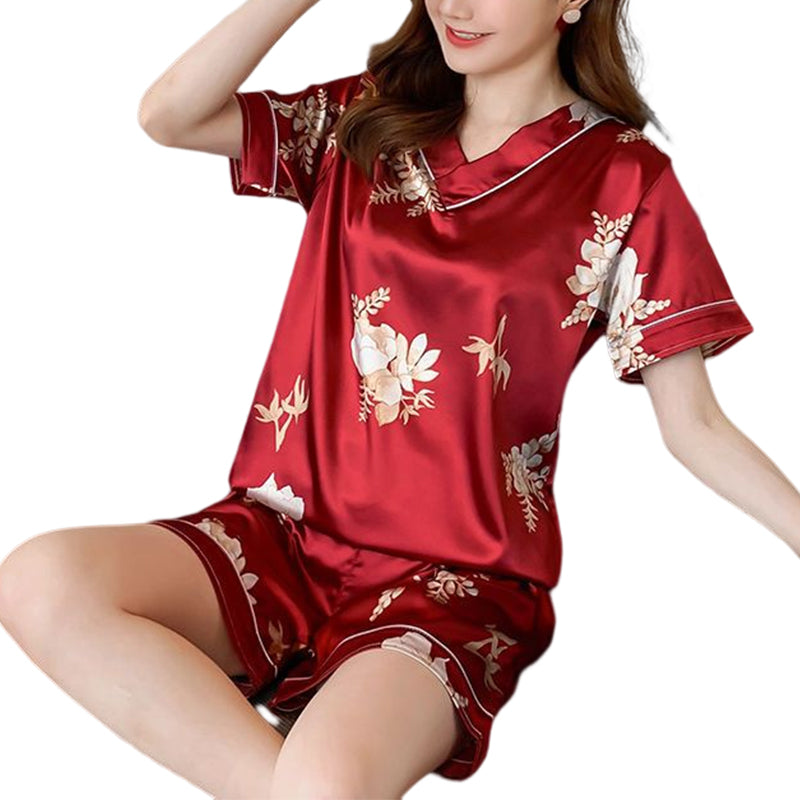 Eleganter Pyjama aus Eisseide mit V-Ausschnitt