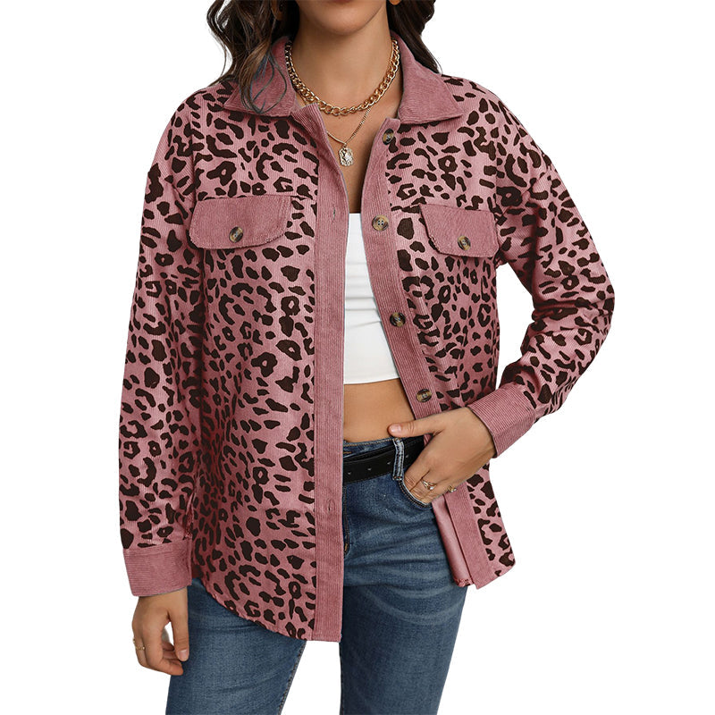 Cordjacke mit Leopardenmuster